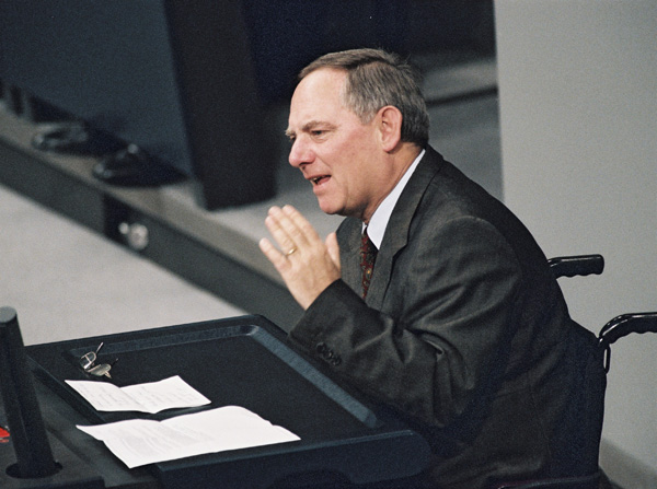 Wolfgang Schäuble während der Bundestagsdebatte zur CDU-Spendenaffäre  (20. Januar 2000)